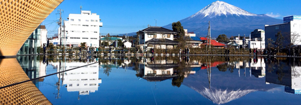 レビュアーのカバー画像