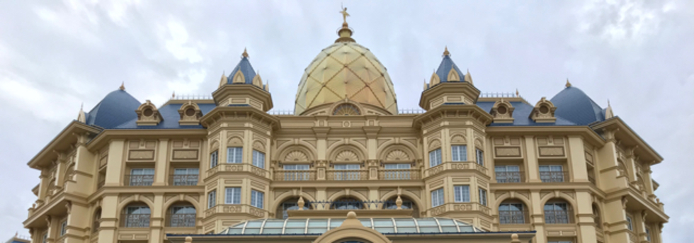 レビュアーのカバー画像