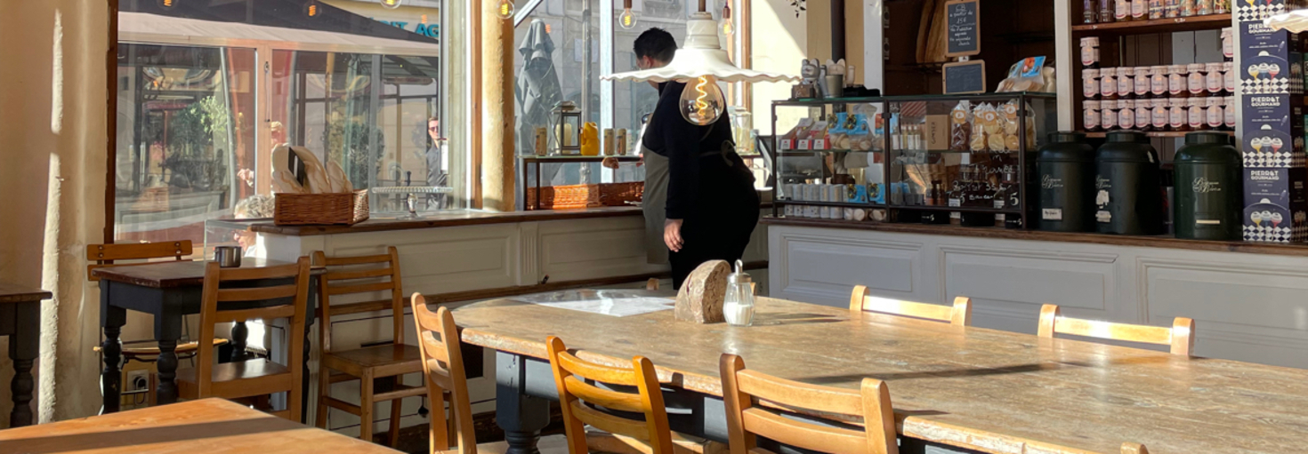 レビュアーのカバー画像