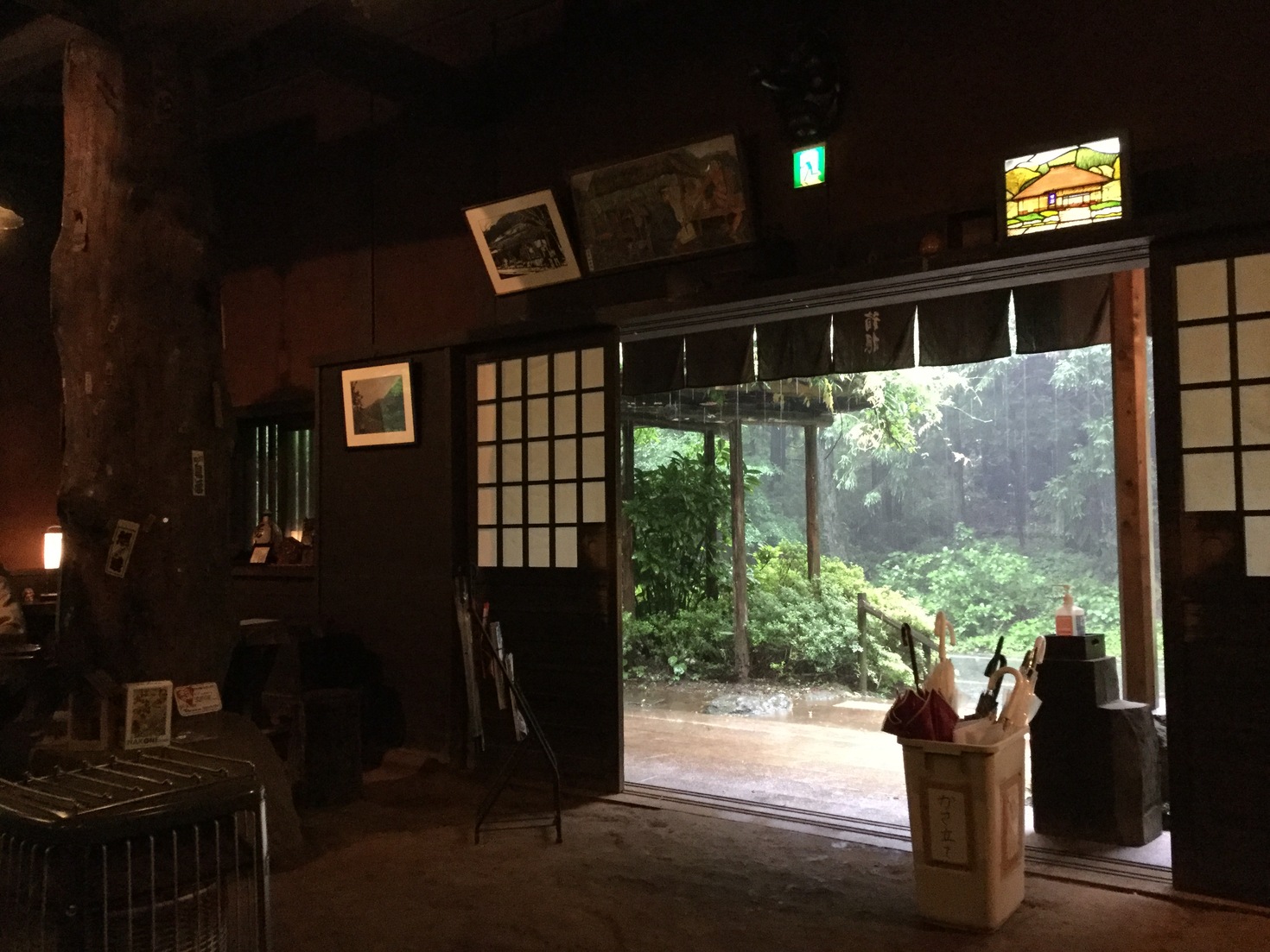 レビュアーのカバー画像