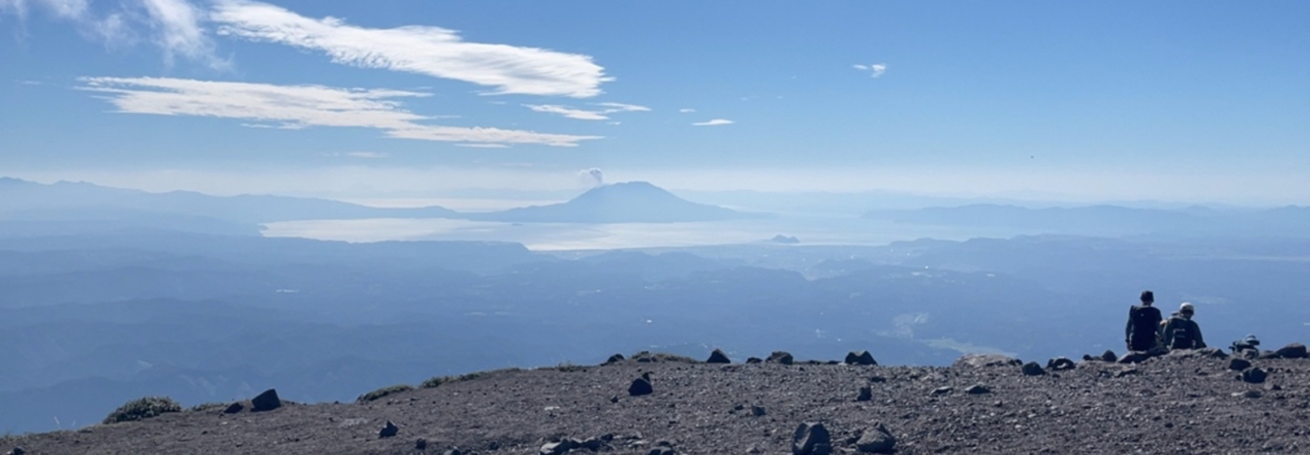 レビュアーのカバー画像