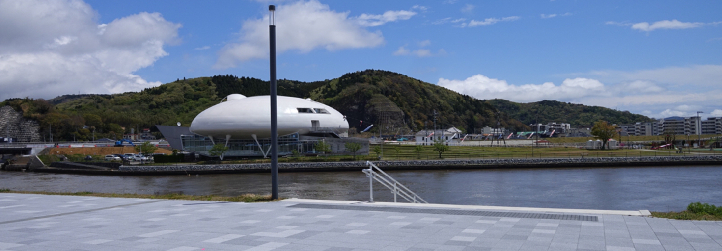 レビュアーのカバー画像