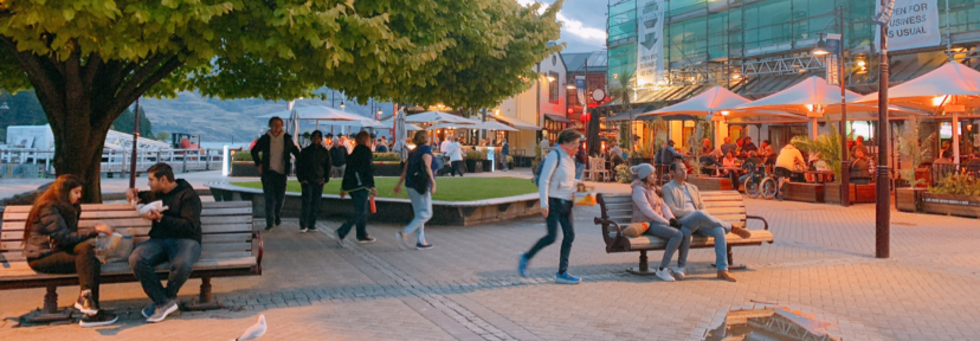 レビュアーのカバー画像