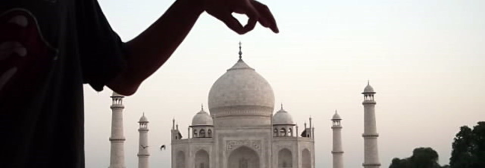 レビュアーのカバー画像