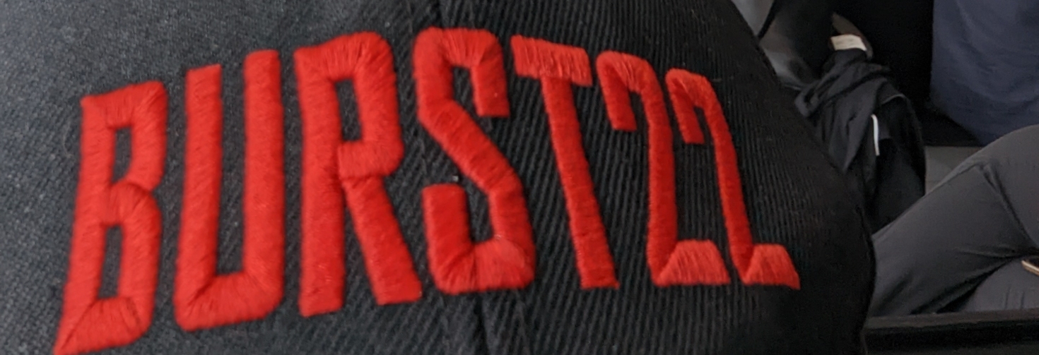 レビュアーのカバー画像