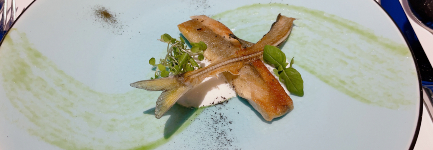 レビュアーのカバー画像