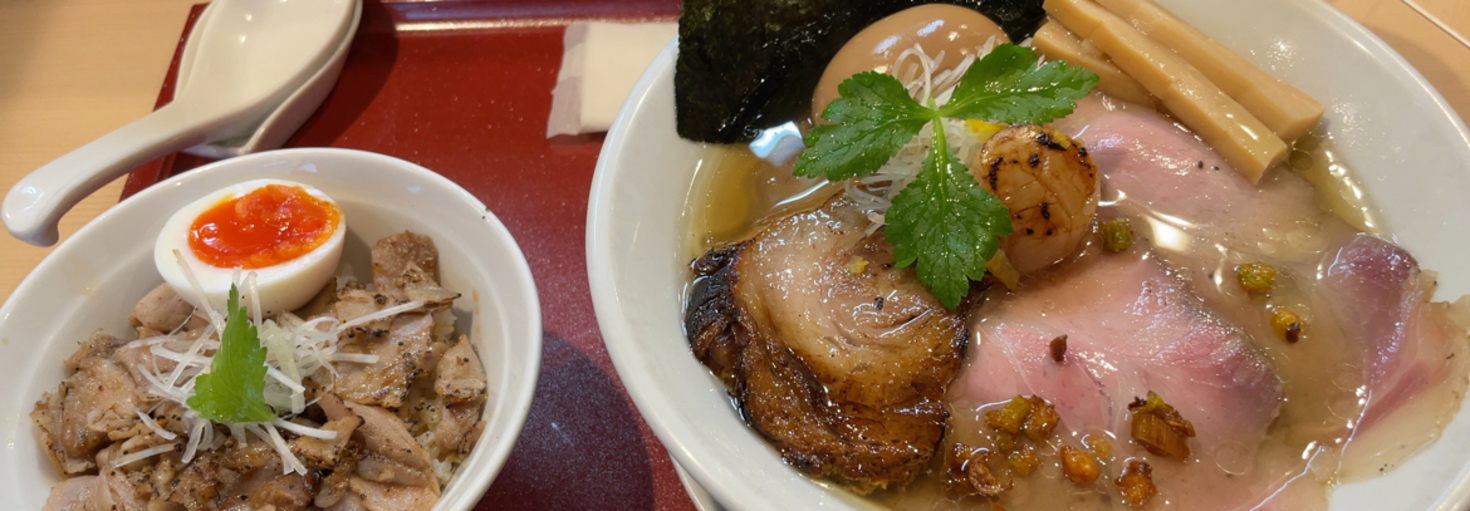 レビュアーのカバー画像