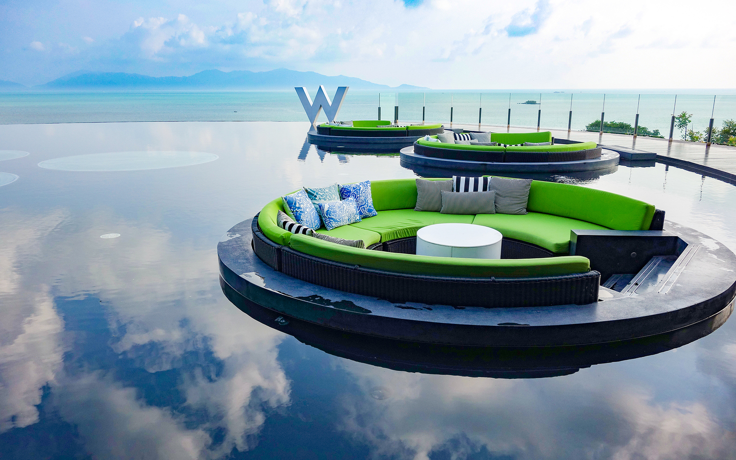 レビュアーのカバー画像