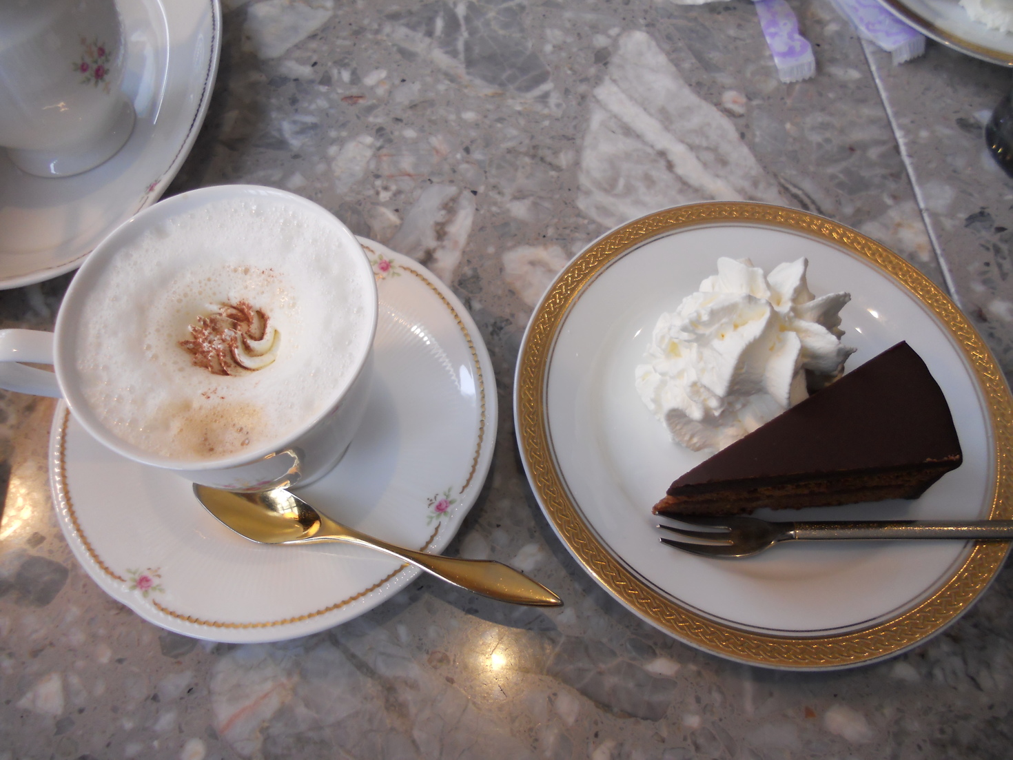 レビュアーのカバー画像