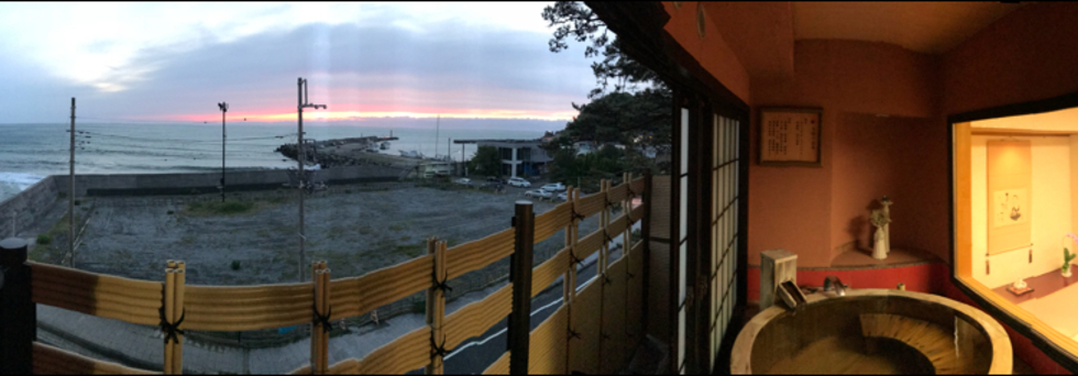 レビュアーのカバー画像