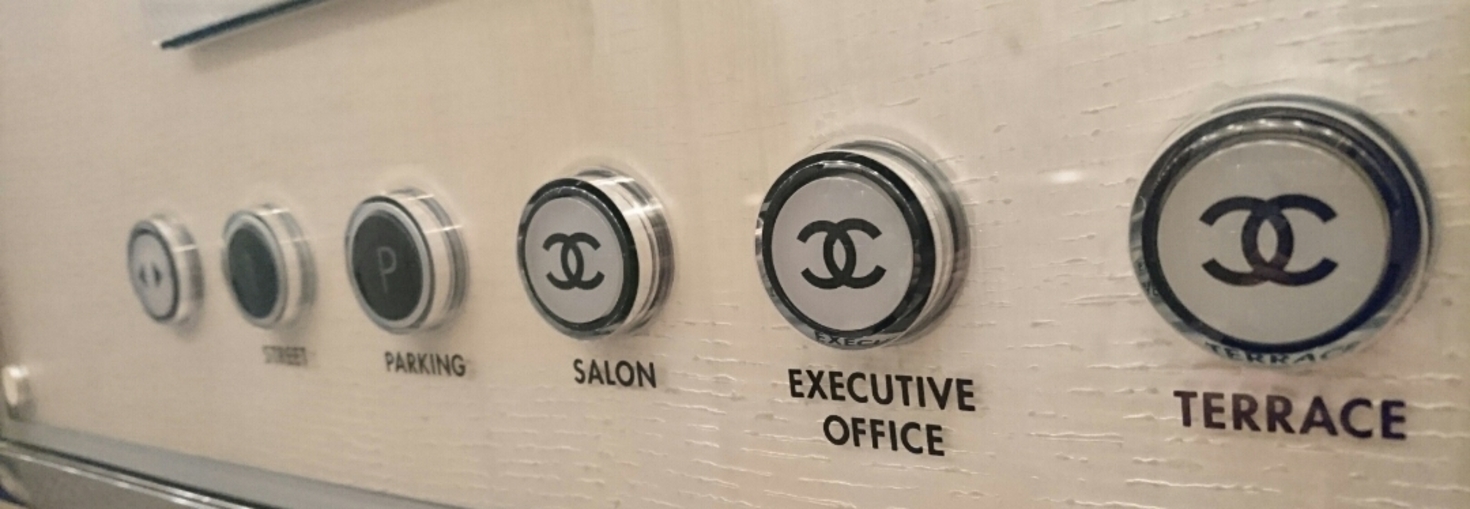 レビュアーのカバー画像