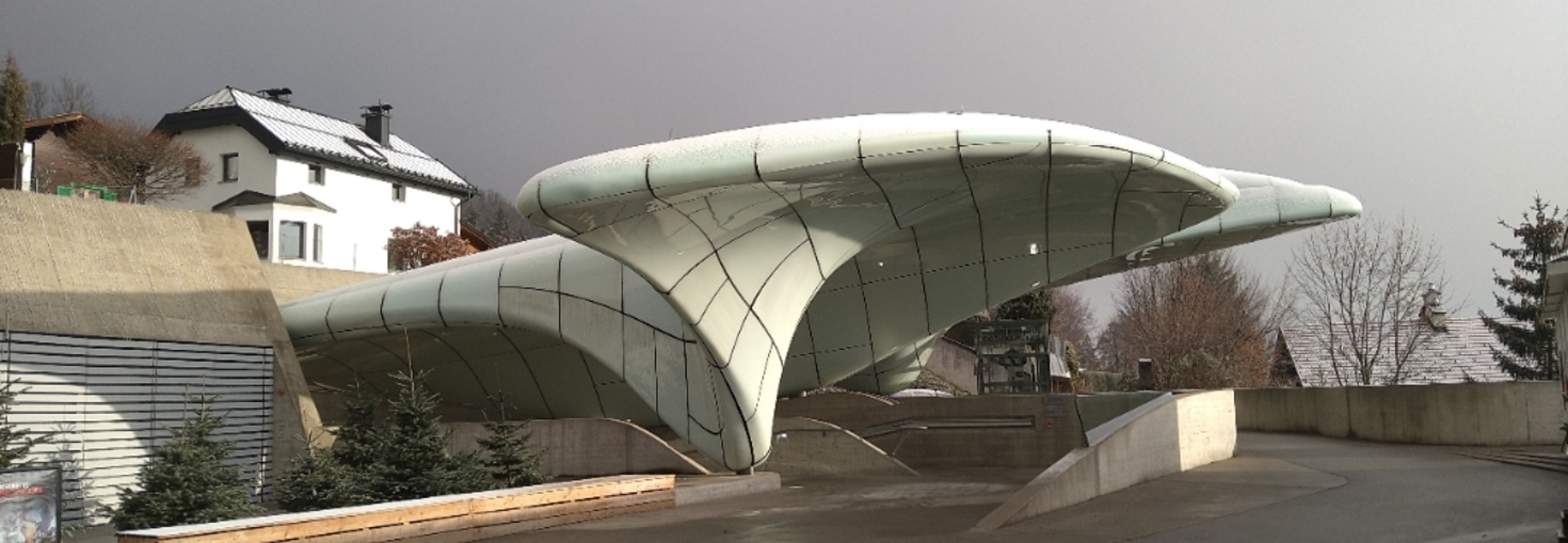 レビュアーのカバー画像