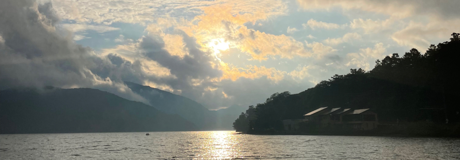 レビュアーのカバー画像