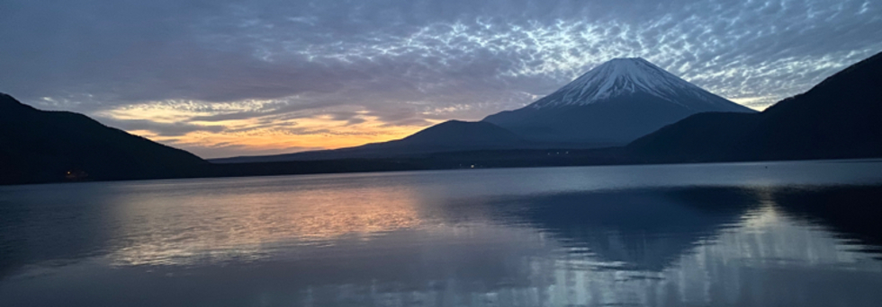 レビュアーのカバー画像