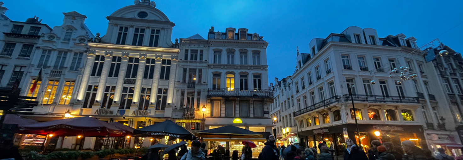 レビュアーのカバー画像