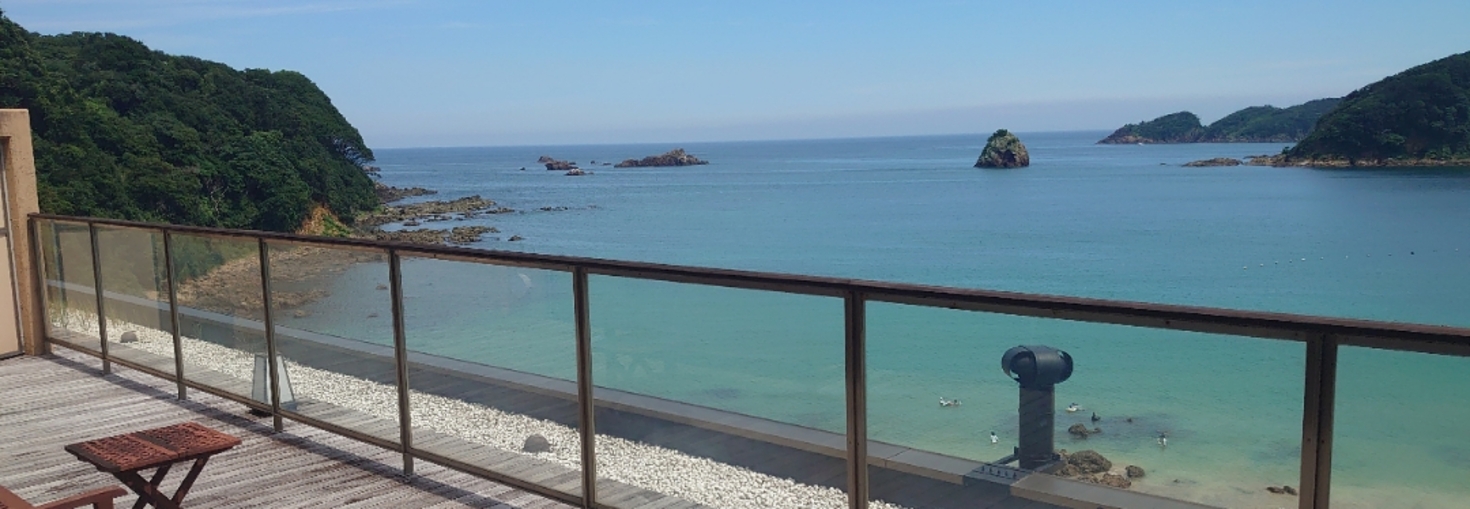 レビュアーのカバー画像