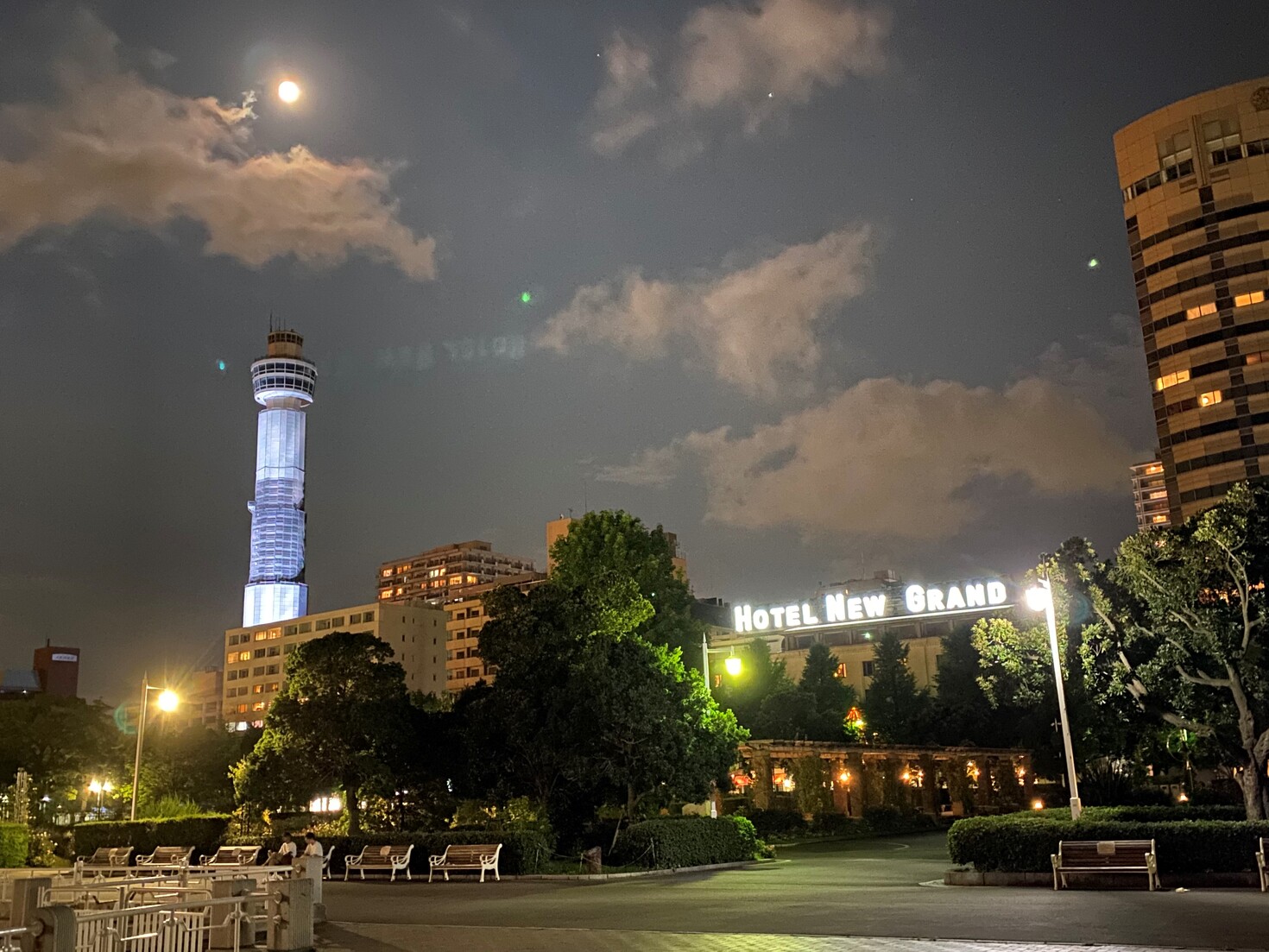 レビュアーのカバー画像