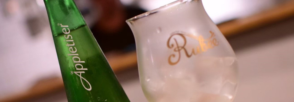 レビュアーのカバー画像