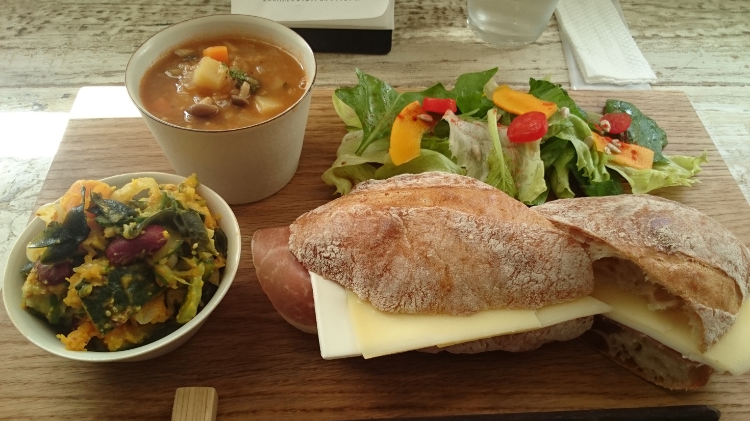 レビュアーのカバー画像