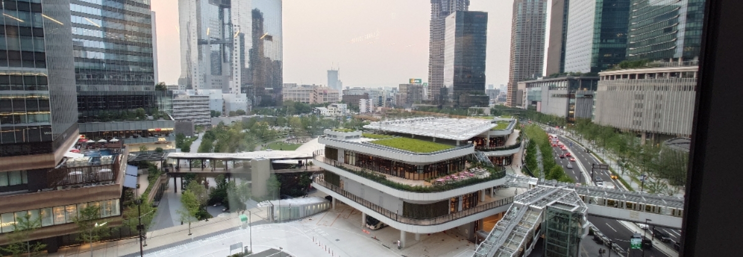 レビュアーのカバー画像