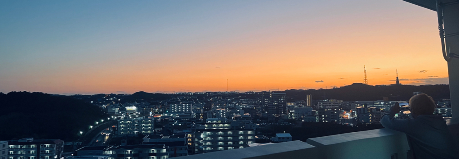 レビュアーのカバー画像