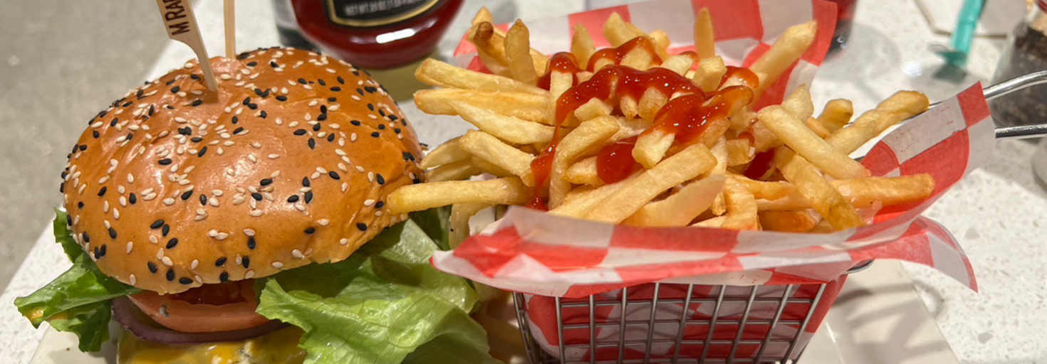 レビュアーのカバー画像