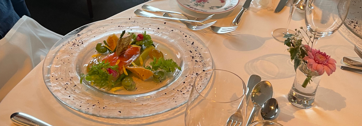 レビュアーのカバー画像