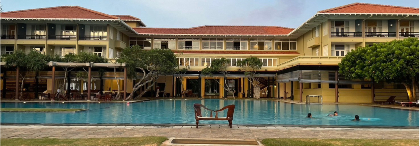 レビュアーのカバー画像