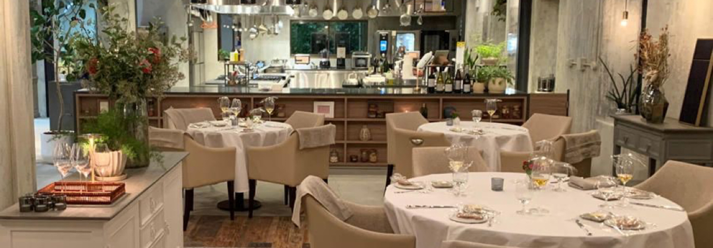 レビュアーのカバー画像