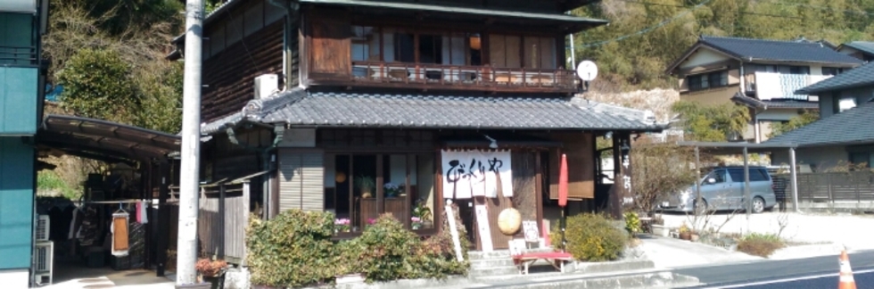 レビュアーのカバー画像