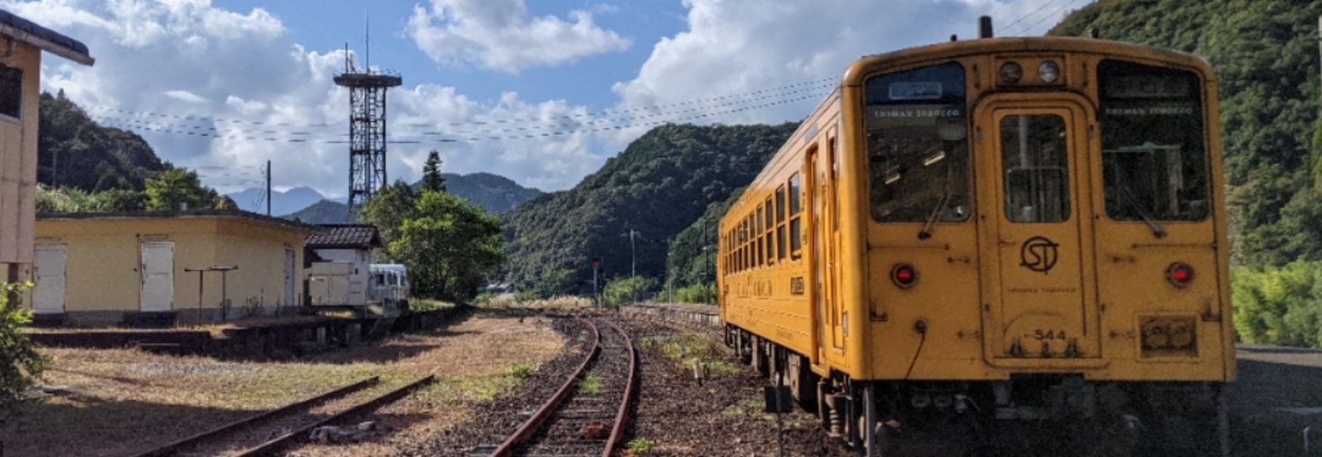 レビュアーのカバー画像