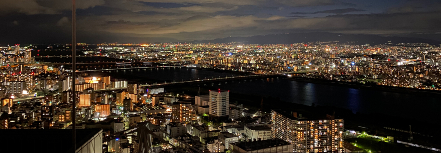 レビュアーのカバー画像