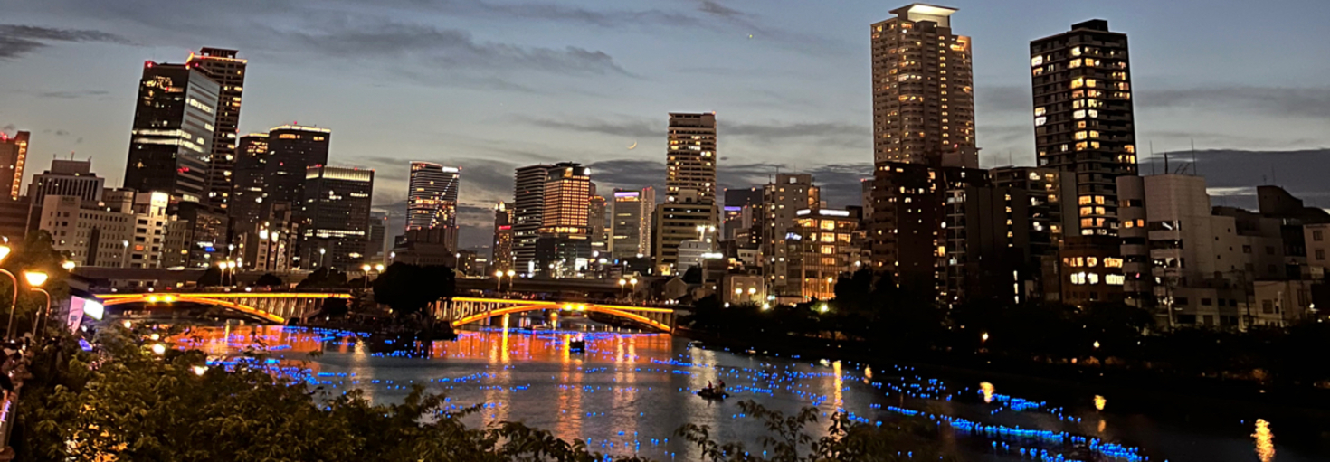 レビュアーのカバー画像