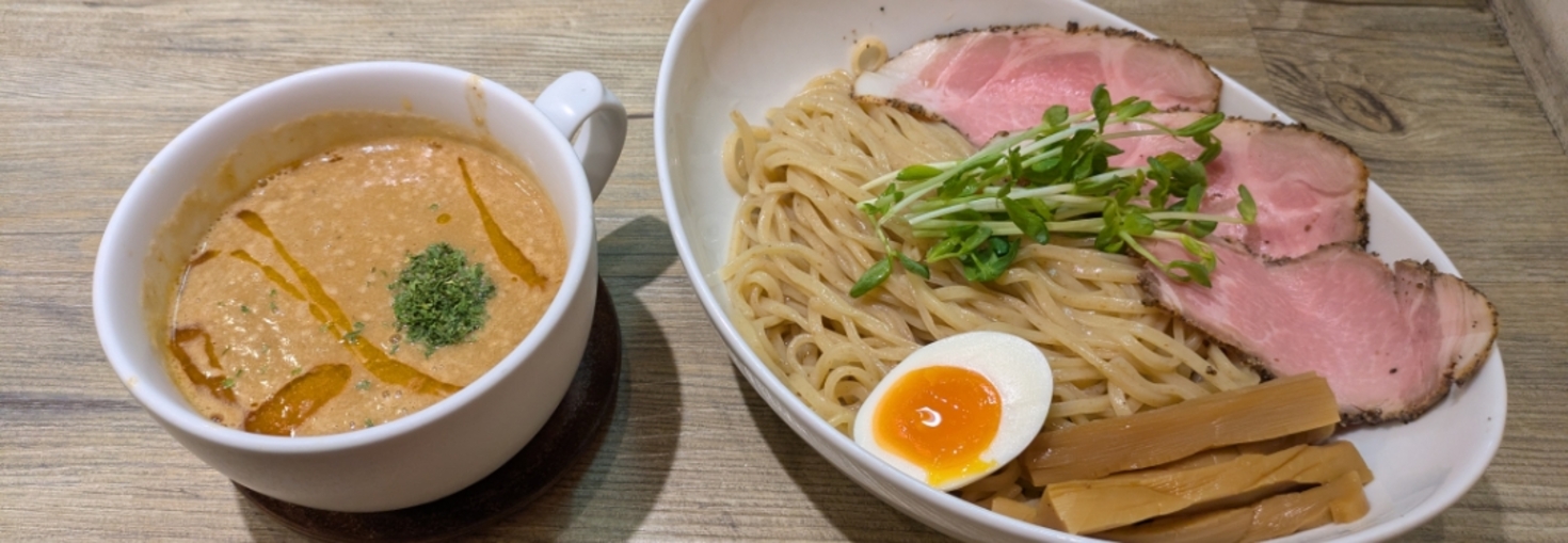 レビュアーのカバー画像