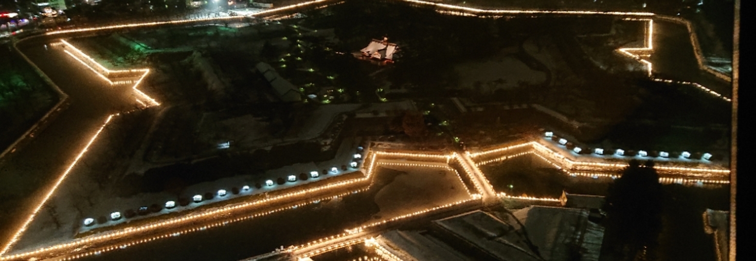 レビュアーのカバー画像