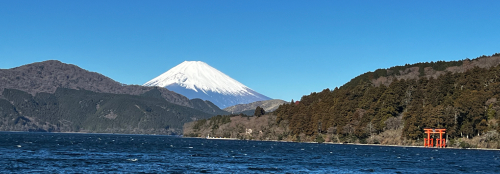 レビュアーのカバー画像