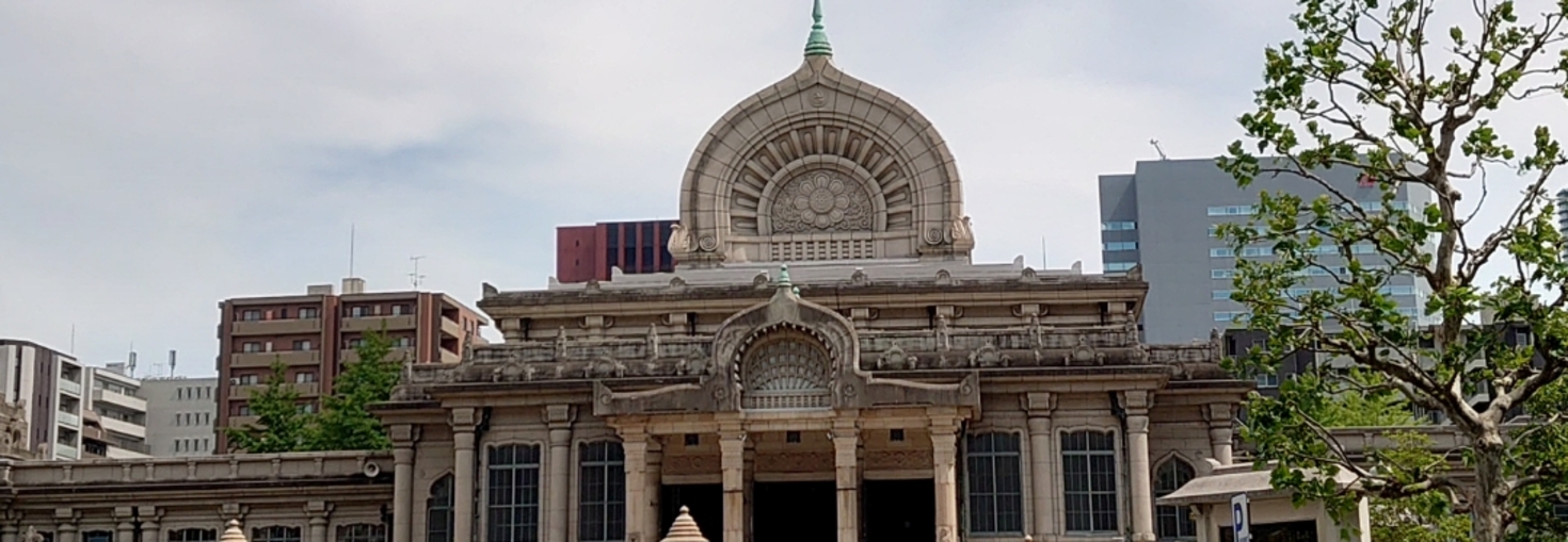 レビュアーのカバー画像