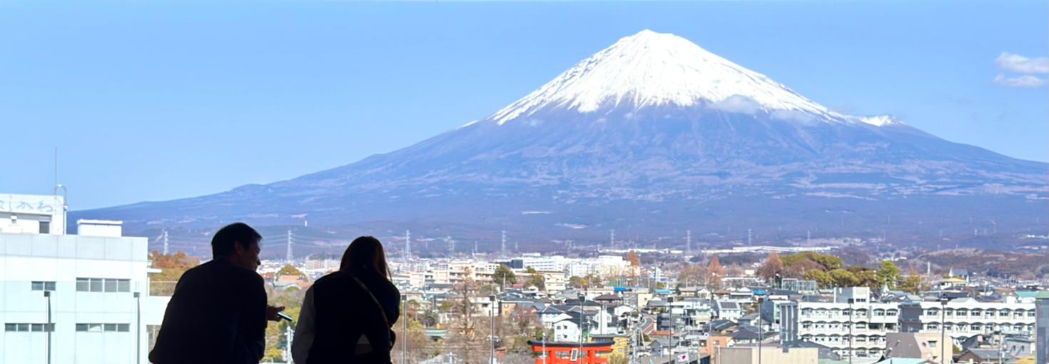 レビュアーのカバー画像