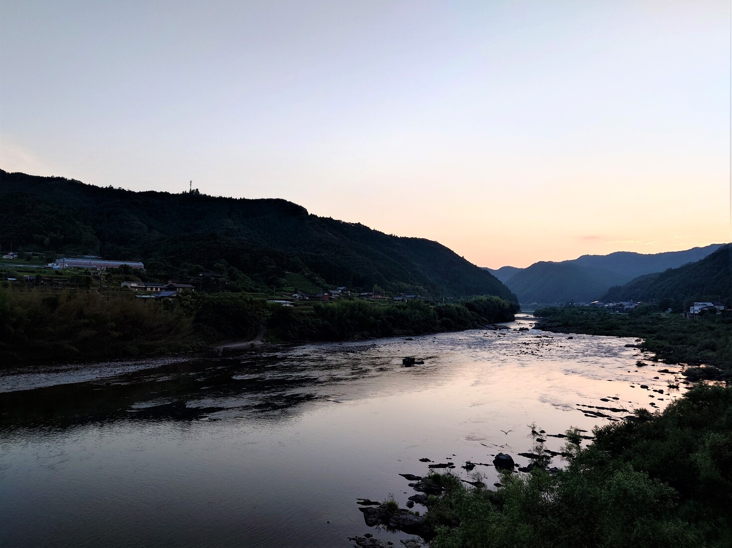 レビュアーのカバー画像