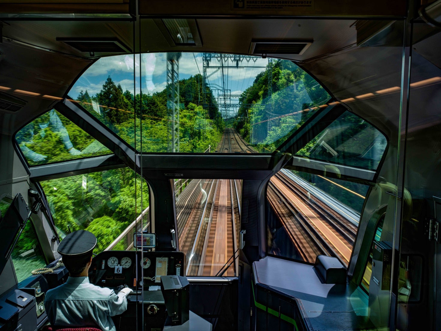 レビュアーのカバー画像