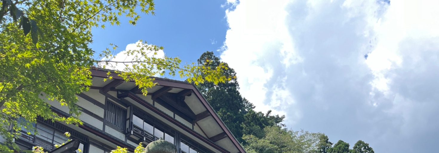 レビュアーのカバー画像