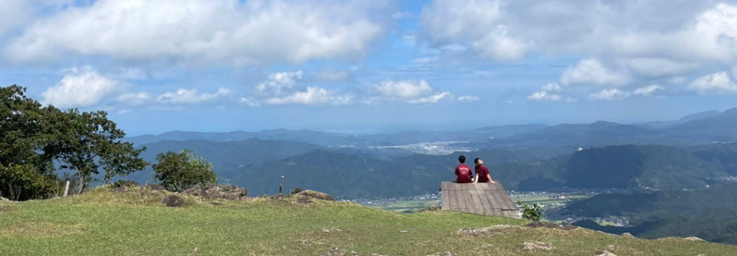 レビュアーのカバー画像