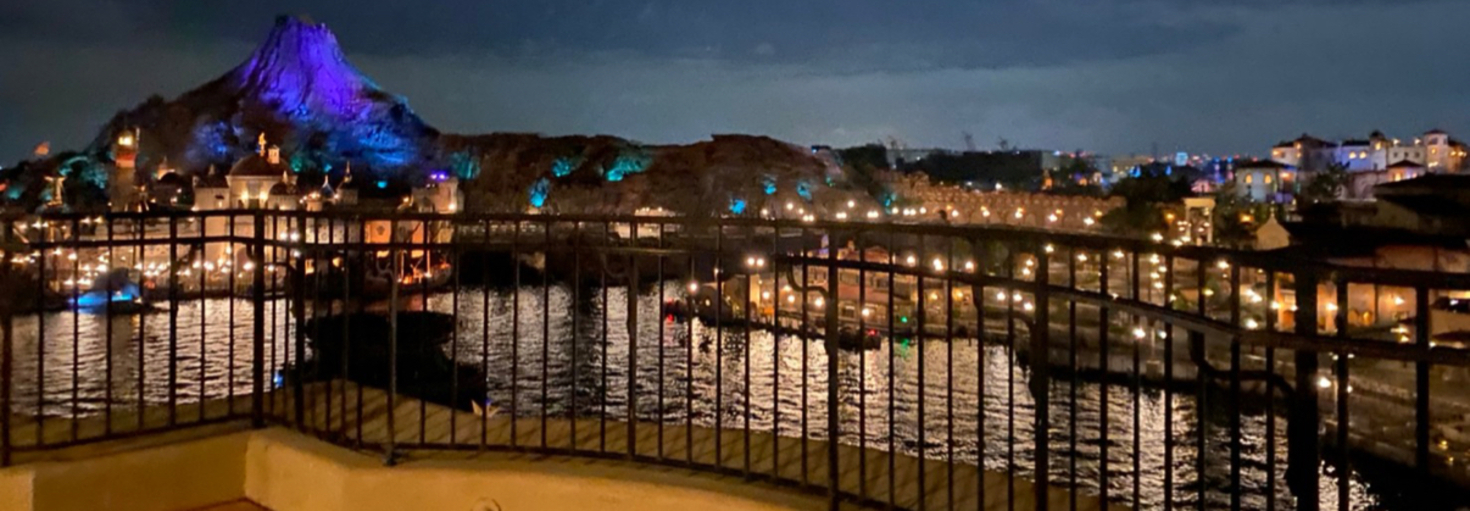 レビュアーのカバー画像