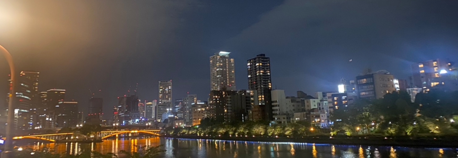 レビュアーのカバー画像