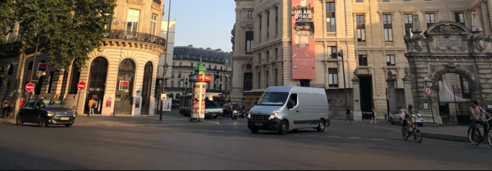 レビュアーのカバー画像