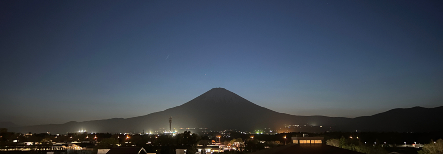 レビュアーのカバー画像