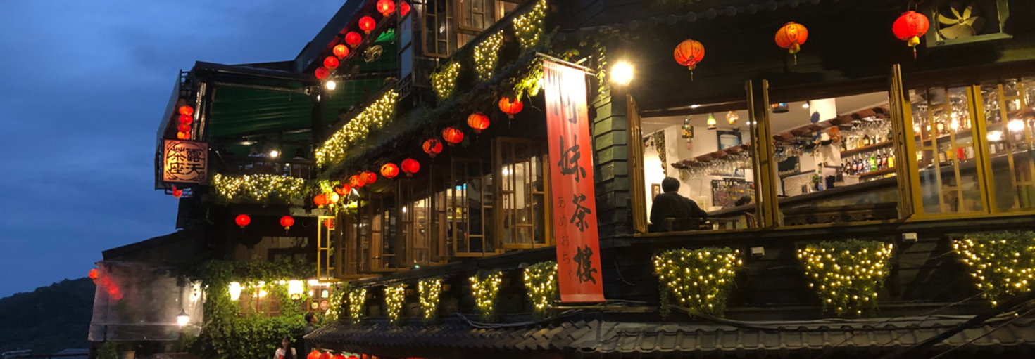 レビュアーのカバー画像