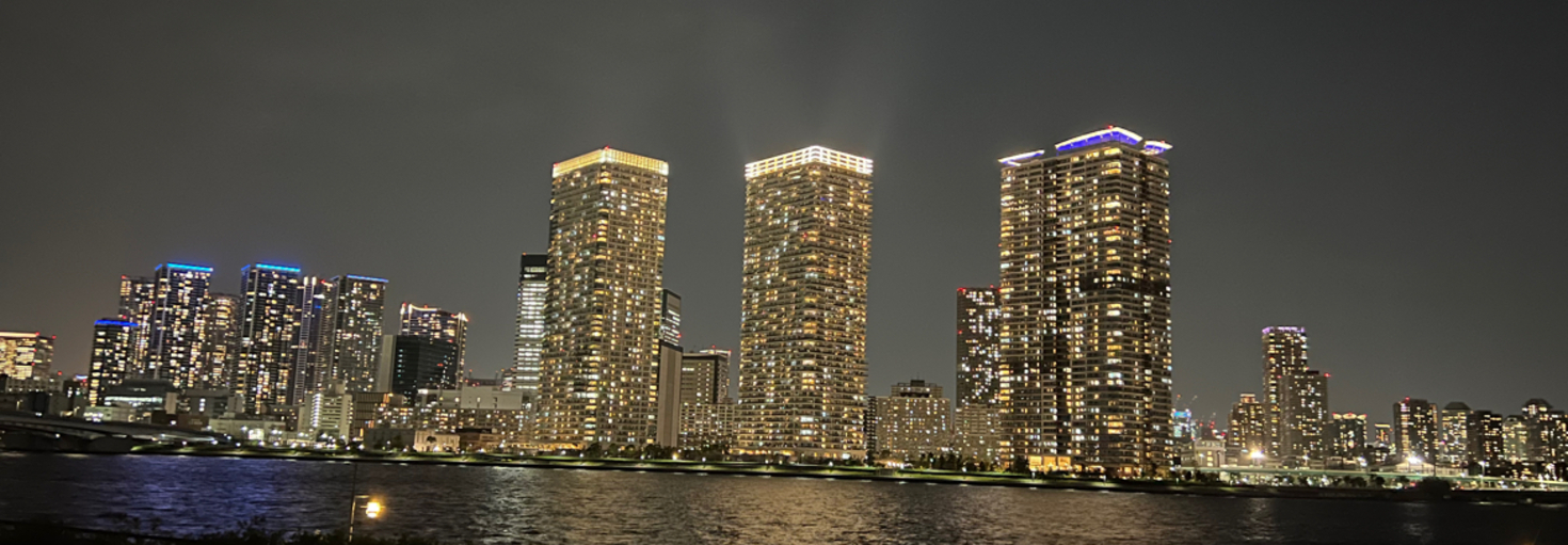 レビュアーのカバー画像