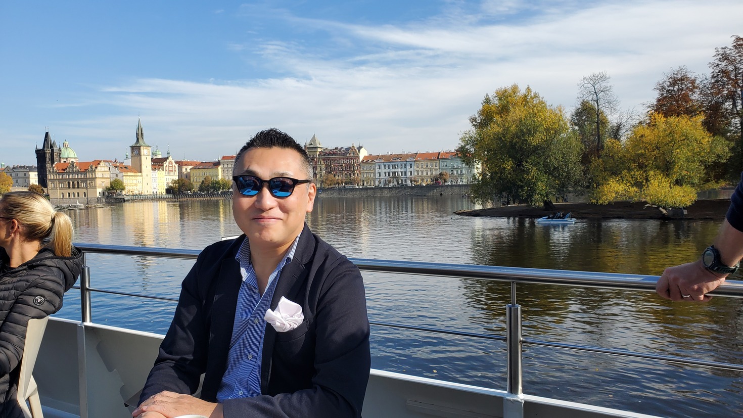 レビュアーのカバー画像