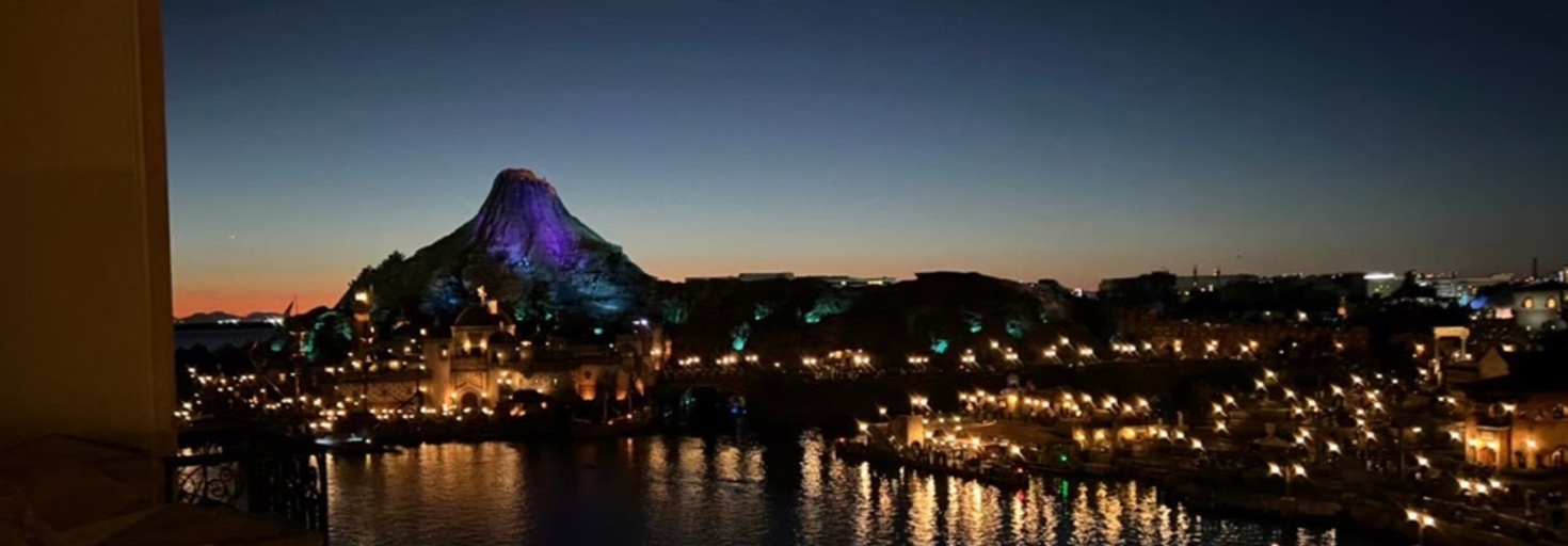 レビュアーのカバー画像